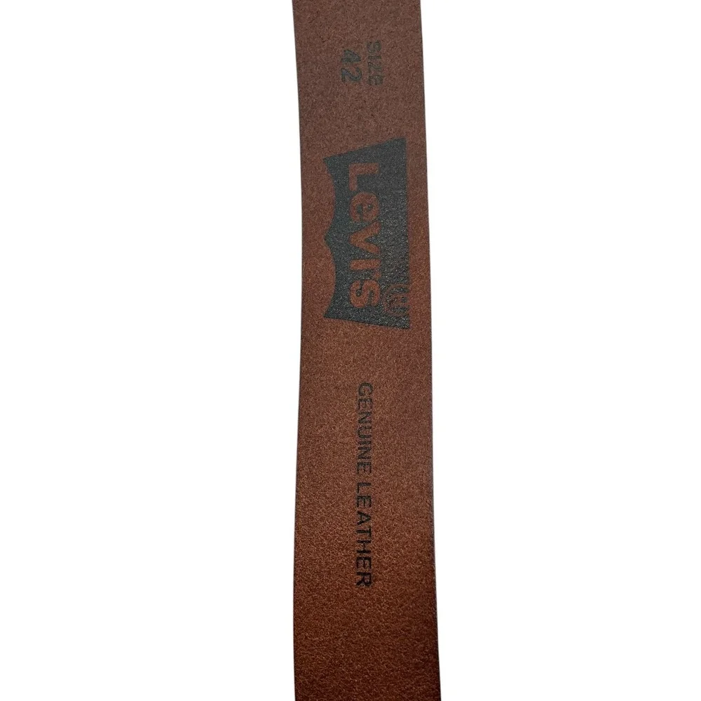 Levis Brown‎ Genuine Leather Belt Antique Brass Buckle Size 42 11LV0295